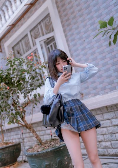 我不卡电影高清完整在线观看_国产剧高清完整版