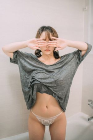 金瓶悔1一5扬思敏三级_BD英语在线观看