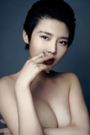 鬼父爱莉_DVD在线手机播放